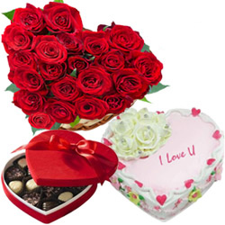 Heart Shaped Red Roses with Heart Shaped Chocolate Box N Heart Shaped Cake