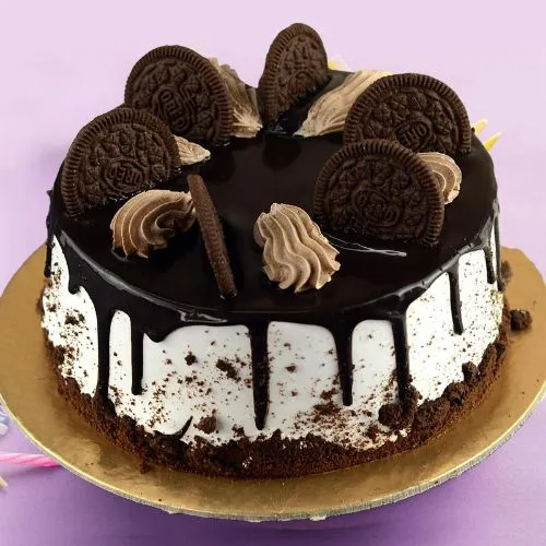 Classic Eggless Choco Oreo Cake