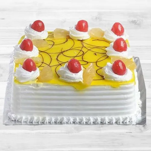 Fresh Baked Eggless Pineapple Cake