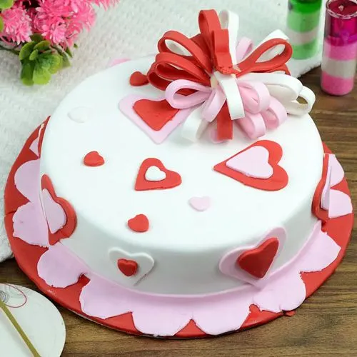 Designer Flower N Heart Fondant Strawberry Cake