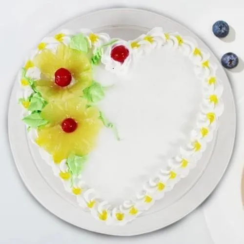 Yummy Heart Shaped Pineapple Cake Treat