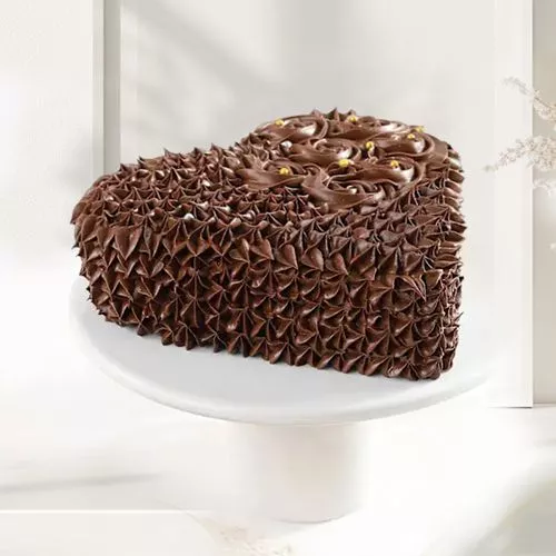Cupids Chocolate Dream Cake