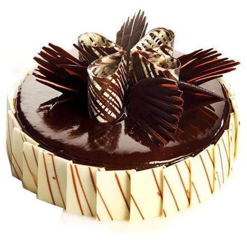 Delectable Chocolate Truffle Cake