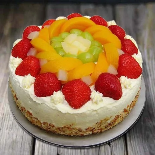 Luscious Eggless Fresh Fruit Cake