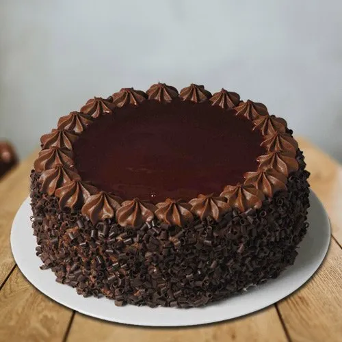 Yummy Eggless Creamy Choco Cake