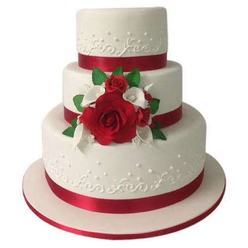 Delicious 3 Tier Wedding Cake