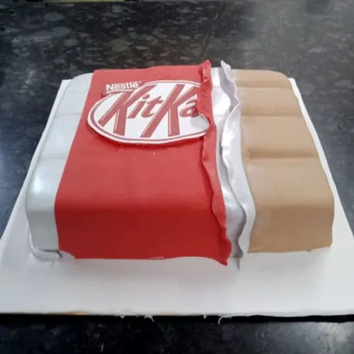 Marvelous Kitkat Cake
