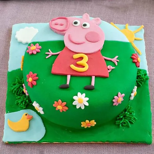 Special Peppa Pig Fondant Cake
