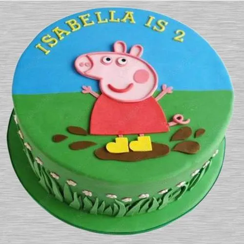 Luscious Peppa Pig Fondant Cake