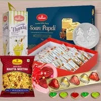 Fascinating Diwali Gift Tray