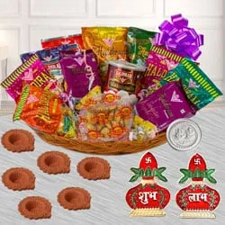 Remarkable Diwali Sweets n Snack Hamper from Haldiram