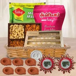 Remarkable Diwali Dry Fruits with Sweets and Snacks Hamper