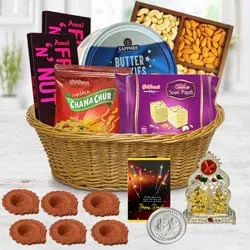 Exquisite Assortments Gift Hamper for Diwali