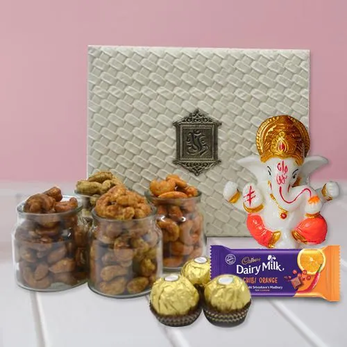 Terrific Combo of Marble Ganpati Flavored Cashews n Chocolates