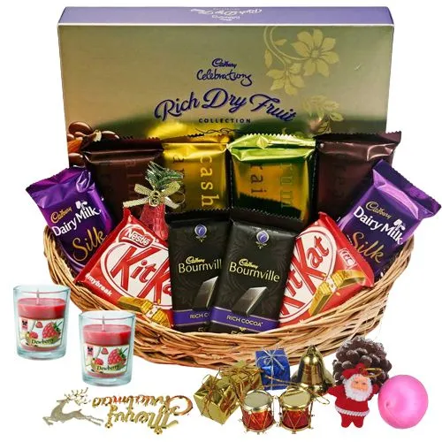 Foodies Delight Christmas Basket