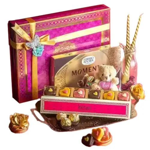 Luxurious Assorted V-Day Gifts Tray