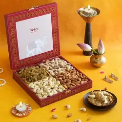 Royal Nut Medley Delight Box