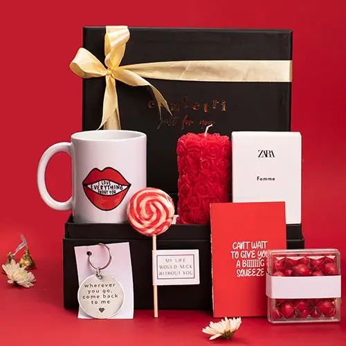 Classic Valentines Treats N Gifts Hamper