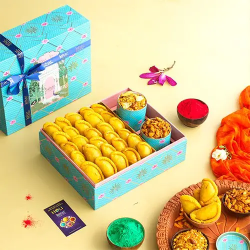 Flavors of Holi Gift Collection