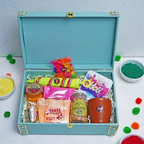 Happy Holi Gifts Delight Hamper