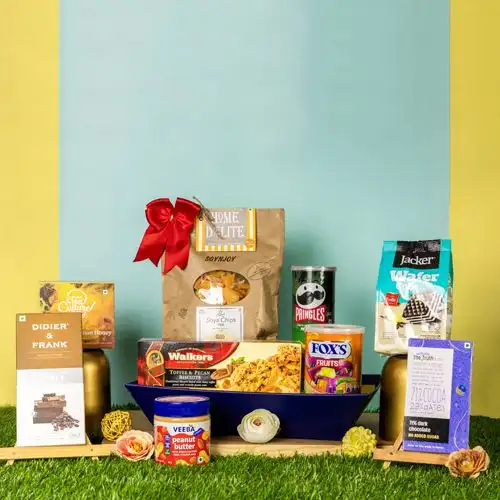 Indulgent Snack N Chocolate Bliss Gift Set