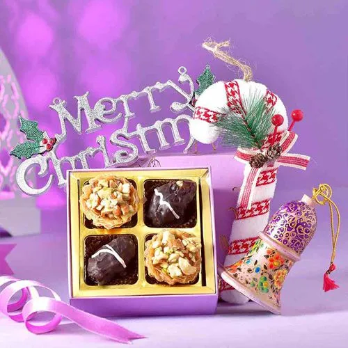 Christmas Bites N Accessories Gift