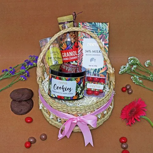 Luxurious Snack Lovers Box