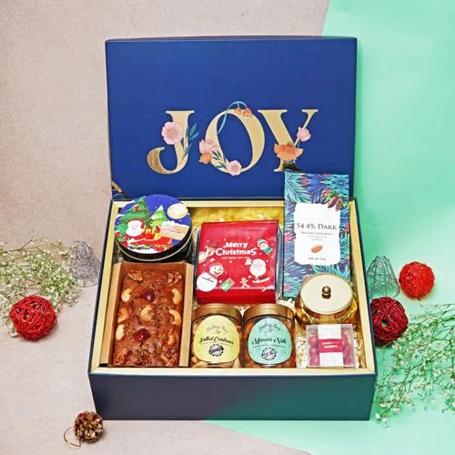 Luxurious Delights Gift Hamper