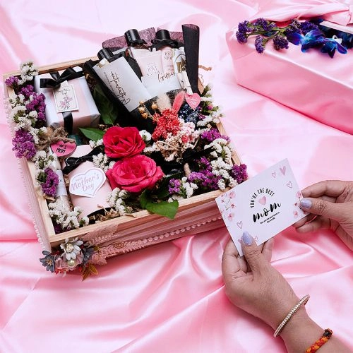 Moms Blissful Pampering Gift Collection