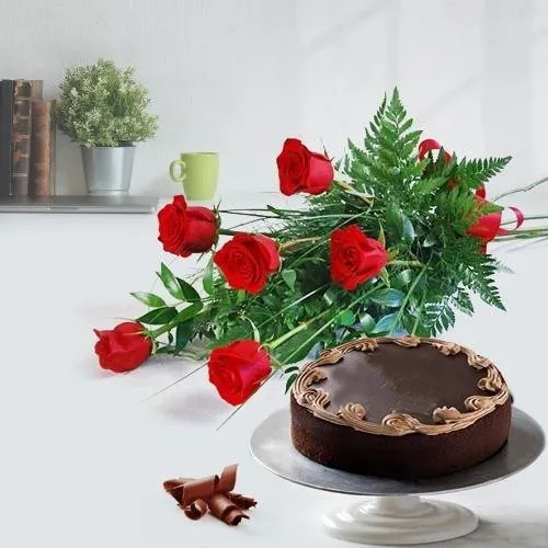 Delish Choco Cake N Rosy Red