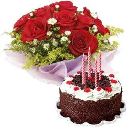 Marvelous Red Roses Bunch with Black Forest Cake