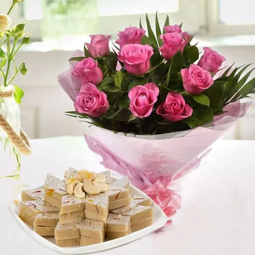 Delicious Kaju Kalti with Pink Roses Bouquet