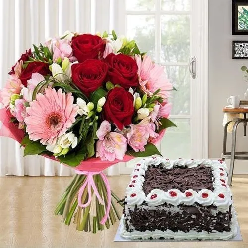 Seasonal Floral Mix N Black Forest