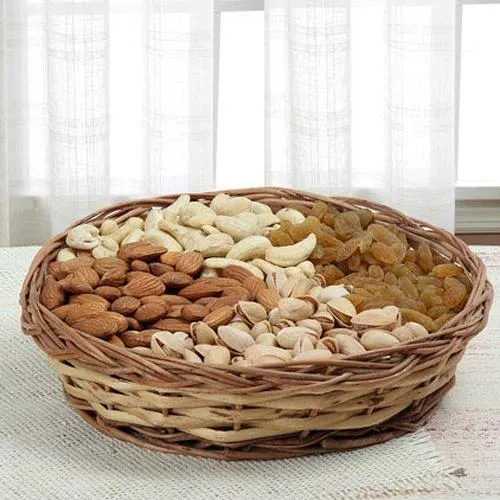 Immuno-Booster Dry Fruits for Mummy