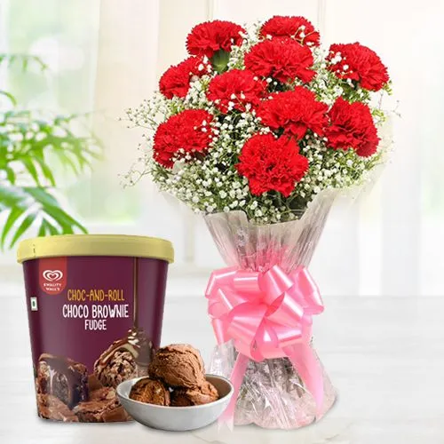 Luxurious Red Carnations Bouquet with Choco Brownie Fudge Ice Cream from Kwality Walls