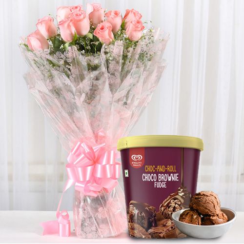 Lovely Pink Rose Bouquet with Choco Brownie Fudge Ice Cream from Kwality Walls
