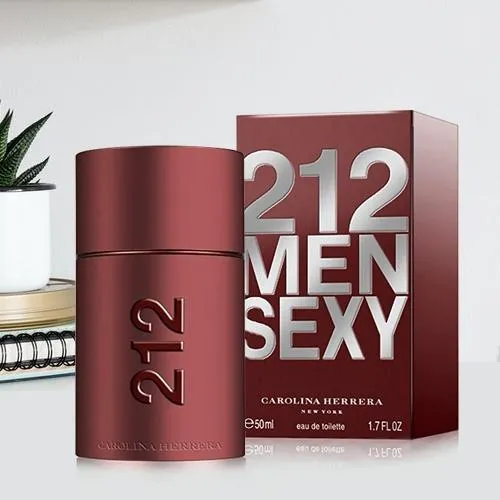 Marvelous Fragrance of Carolina Herrera 212 Sexy Men Eau de Toilette for Her