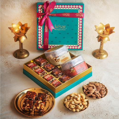 Kesar Roasted Nuts N Dry Fruits Cake Treats