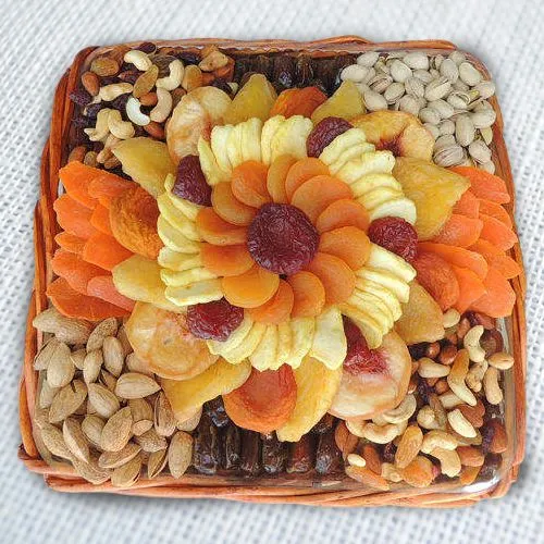 Delightful Assorted Dried Fruits Tray