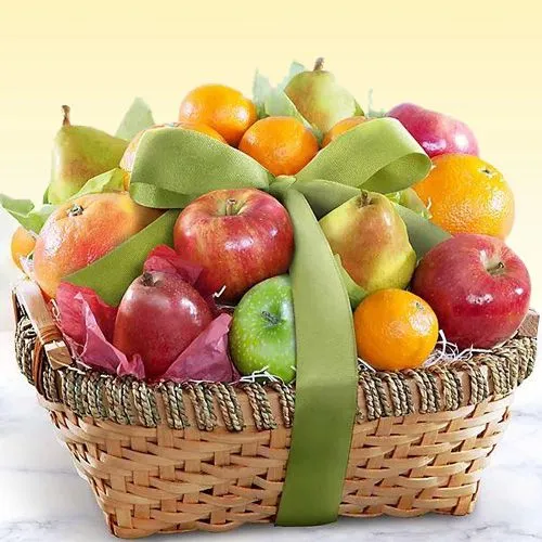 Seasonal Fresh Fruit Basket