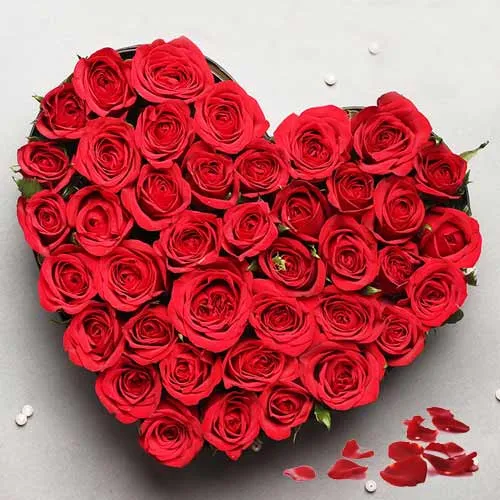 Red Roses in a bonny Heart Shape arrangement