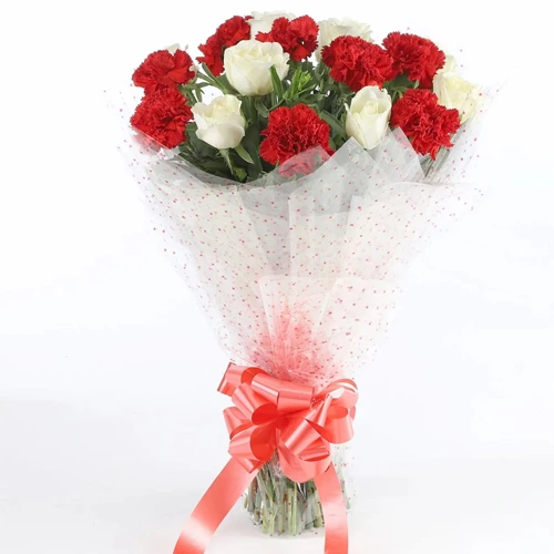 Lovely Roses N Carnations Bunch Online