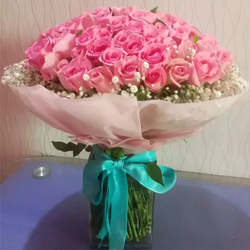 Graceful 50 Pink Roses Vase Arrangement