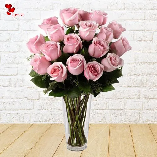 12 Pink Roses in Vase