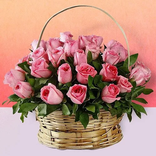 Pretty Arrangement of Pink Roses