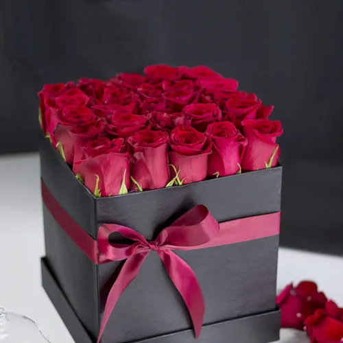 Bed of Red Roses in Box