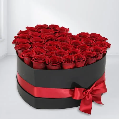 Amazing Hearty Box of Roses