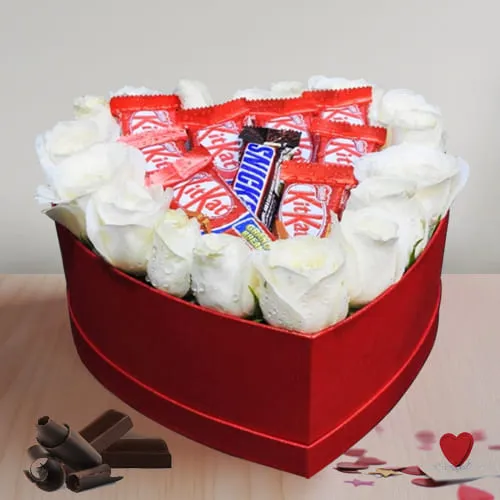 White Rose Choco in Heart Box