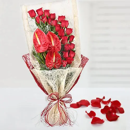 Red Roses Adore n Anthodium