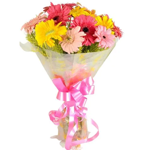 Stylish Bouquet of Multicolored Gerberas
